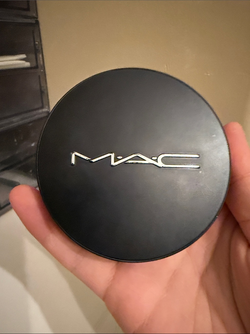 MAC Cosmetics Black Compact Pressed Setting Powder